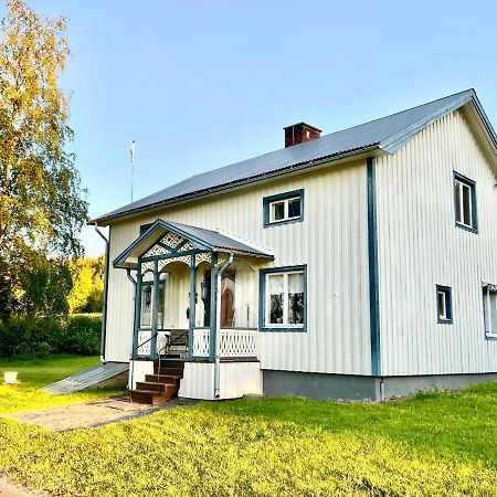 Vildmarksgard Lillviken Strömsund Buitenkant foto