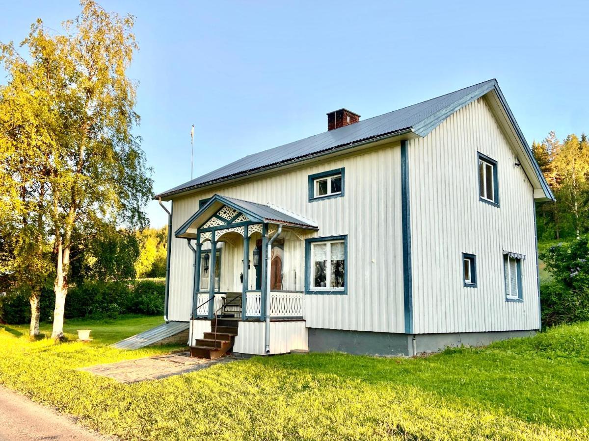 Vildmarksgard Lillviken Strömsund Buitenkant foto